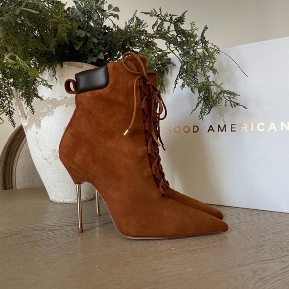Brown stilletto boots. Good American Suede tobacco boots.Size 9. GA012K-X